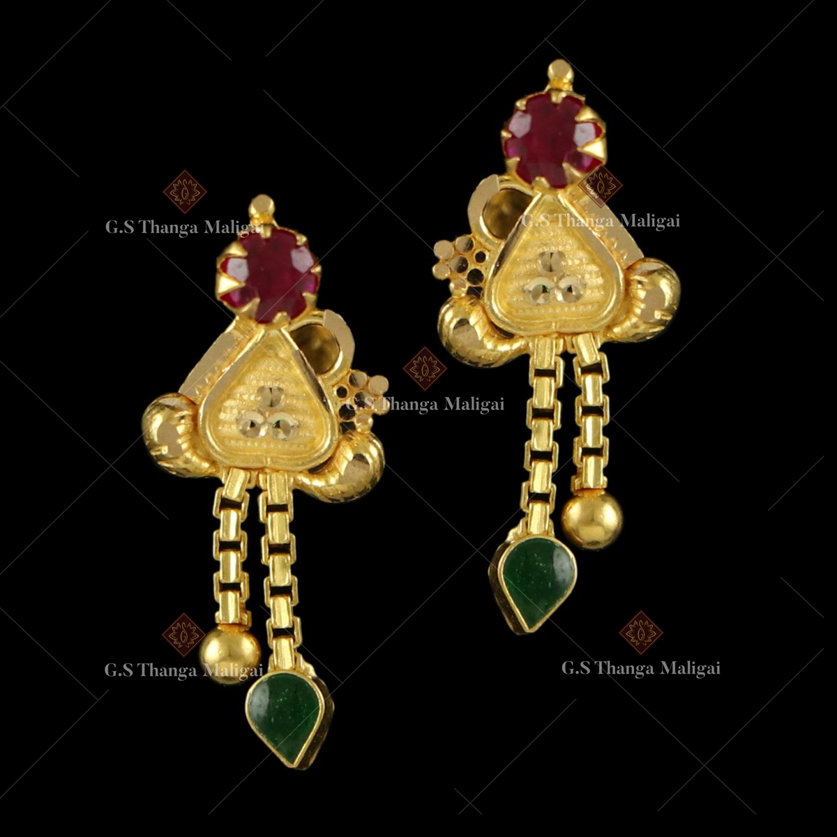 Kerala Pattern Gold Stud Earrings for Office Daily Use ER1026