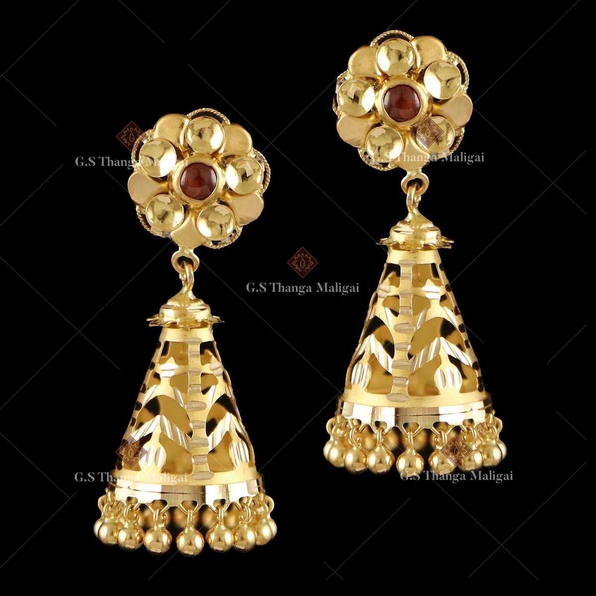 Buy online Gold Brass Studs Earring from fashion jewellery for Women by  Arch Fashion for ₹499 at 67% off | 2024 Limeroad.com